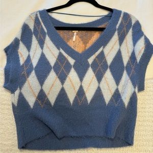 Selling free people short sleeve sweater vest